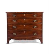 Y A GEORGE III MAHOGANY BOWFRONT CHEST OF DRAWERS, CIRCA 1770
