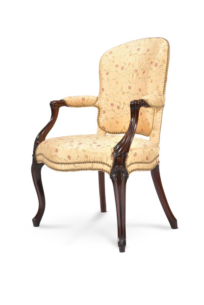 A GEORGE III MAHOGANY OPEN ARMCHAIR, IN THE MANNER OF GEORGE HEPPLEWHITE, CIRCA 1780 - Image 2 of 5