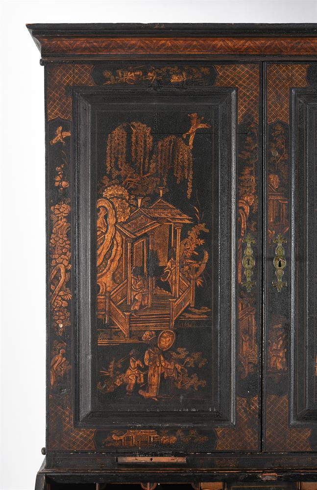 A GEORGE II BLACK LACQUER AND GILT JAPANNED BUREAU CABINET, CIRCA 1740 - Image 3 of 7