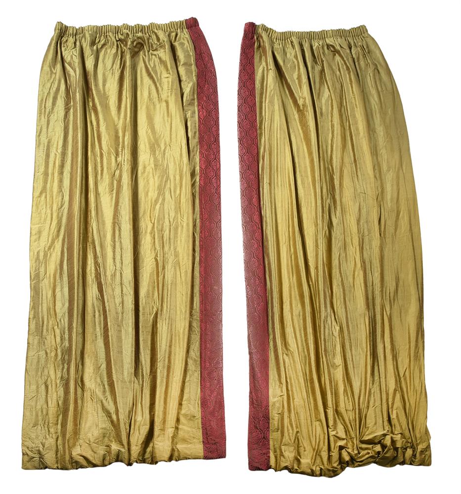 FOUR PAIRS OF PART SILK RED AND GREEN CURTAINS, 20TH CENTURY - Image 3 of 6