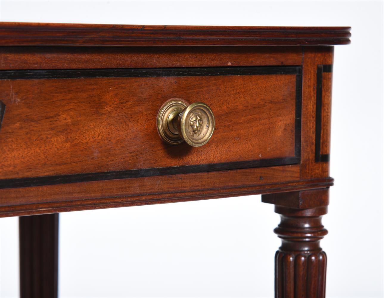 Y A LATE GEORGE III MAHOGANY AND EBONY BANDED 'CHAMBER' TABLE, ATTRIBUTED TO GILLOWS, CIRCA 1810 - Image 3 of 3