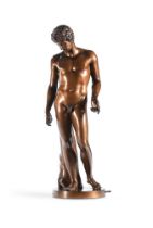 AFTER THE ANTIQUE, AN ITALIAN BRONZE FIGURE OF NARCISSUS, BY A RÖHRICH, 19TH CENTURY