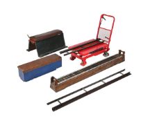 A 5 INCH GAUGE LOCOMOTIVE TROLLEY, PASSENGER SEAT AND DISPLAY RAIL