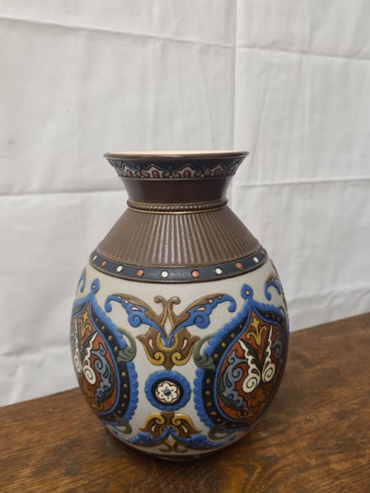 Victorian Mettlach Villeroy & Boch ceramic vase No 1829