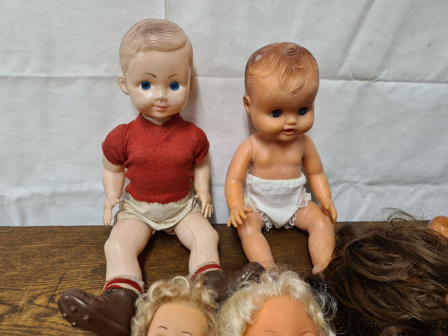 1960's and 70's plastic dolls - Image 2 of 3