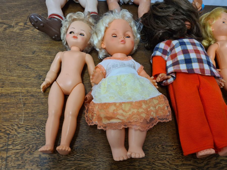 1960's and 70's plastic dolls - Image 3 of 3