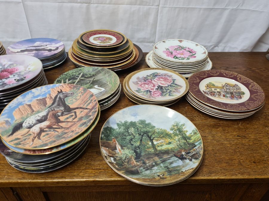 Large collection of assorted sets and part sets of collectors plates - Image 4 of 5