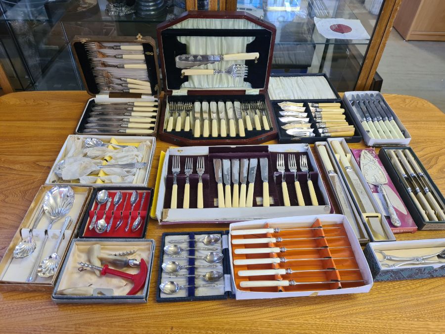 Assorted cased cutlery