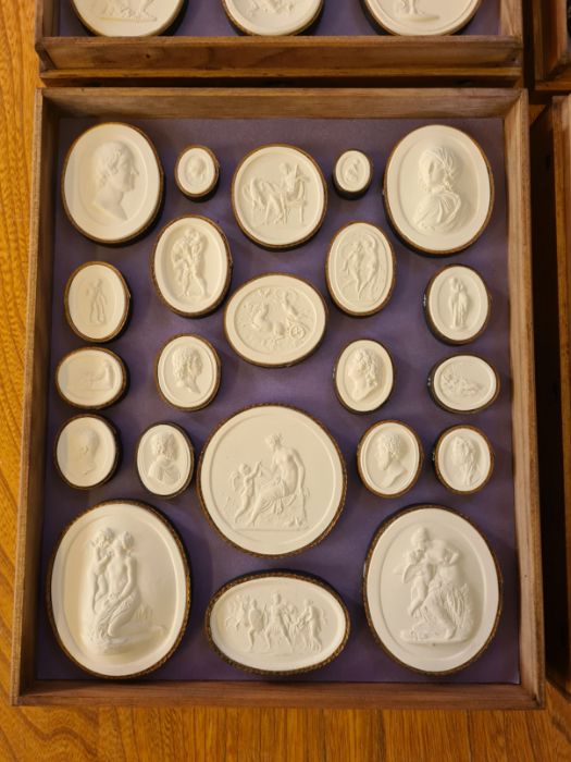 Grand Tour plaster Intaglios - Image 2 of 7