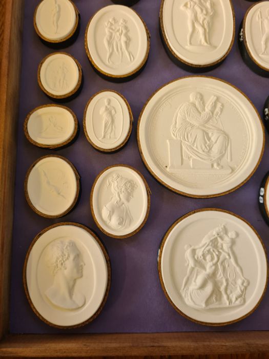 Grand Tour plaster Intaglios - Image 6 of 7