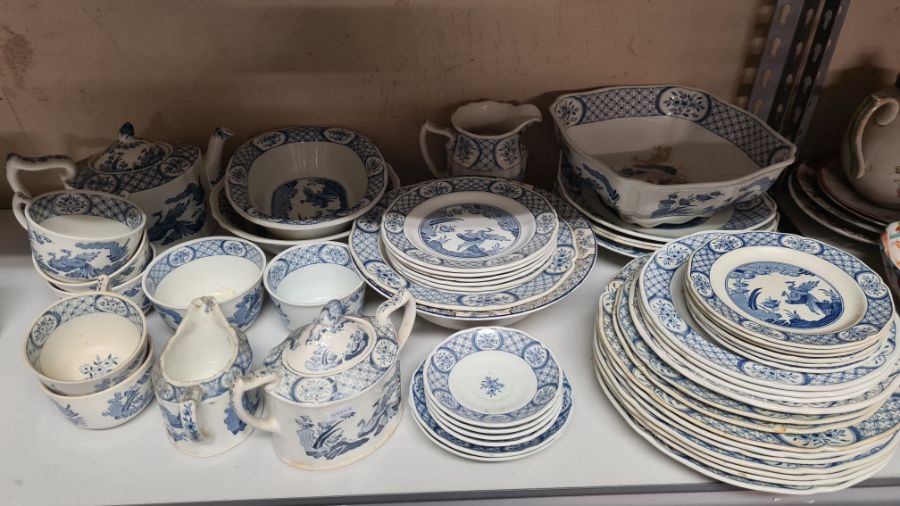 51 pieces Furnivals Old Chelsea blue and white tablewares