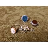 9ct gold watch fob, signet ring, cameo ring and sweetheart brooch