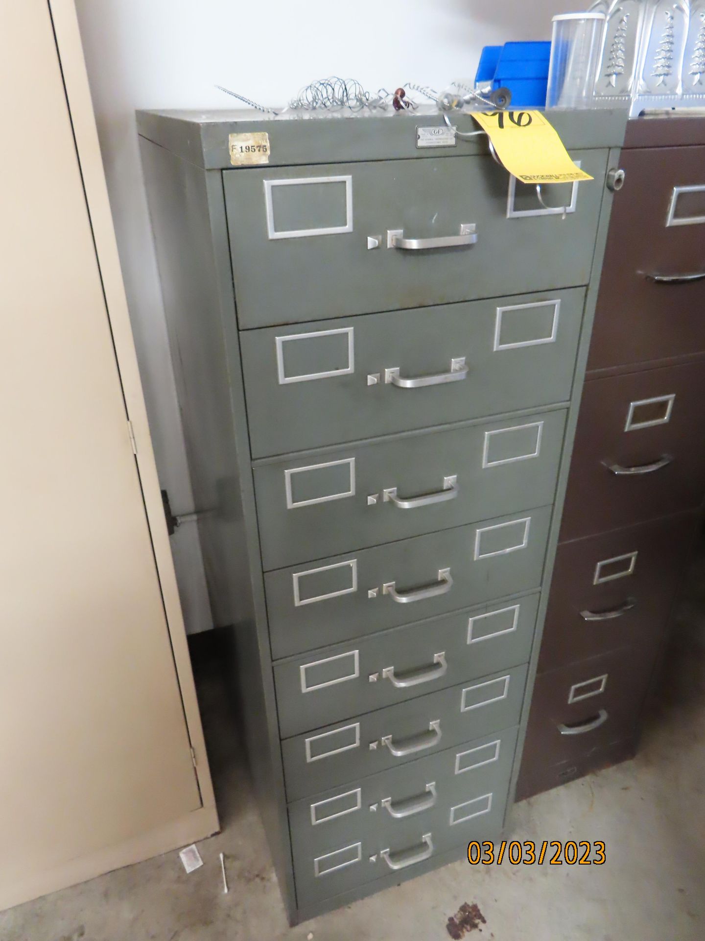 8-DRAWER PARTS CABINET