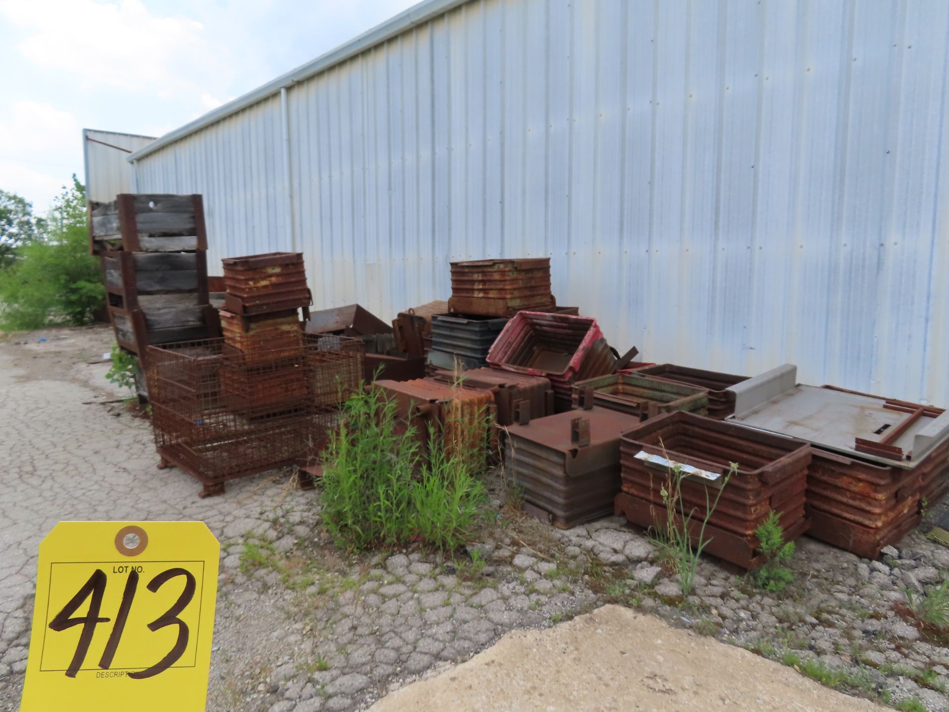 LOT APPROX. (22) METAL PARTS TUBS, WOOD CRATES, WIRE BASKET