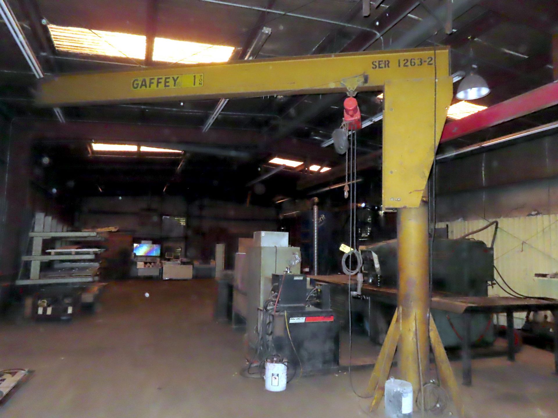 GAFFEY 1 TON X APPROX. 18' X 12' FLOOR MOUNT JIB CRANE, S/N 1263-2, DAYTON 1/2 TON ELEC. CHAIN HOIST