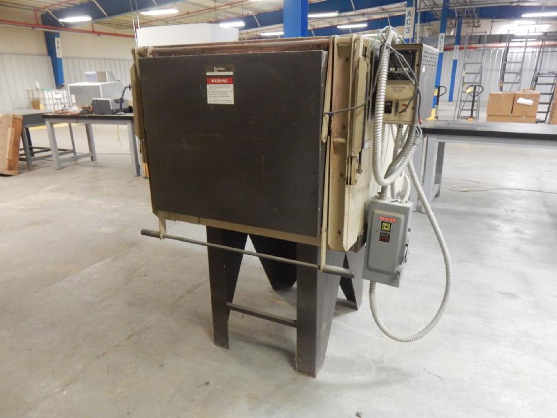 THERMOLYNE F31750-61 ELEC. FURNACE, S/N 317901022816, 20 KW, 24" X 18" X 36" I.D. - Image 2 of 2