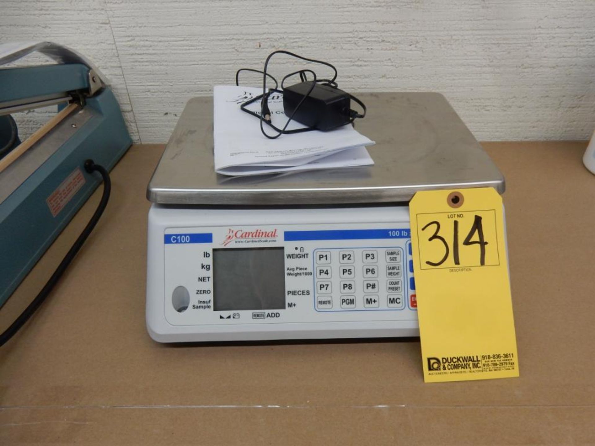 CARDINAL M# C100 ELECTRONIC COUNTING SCALE, 100 LB.