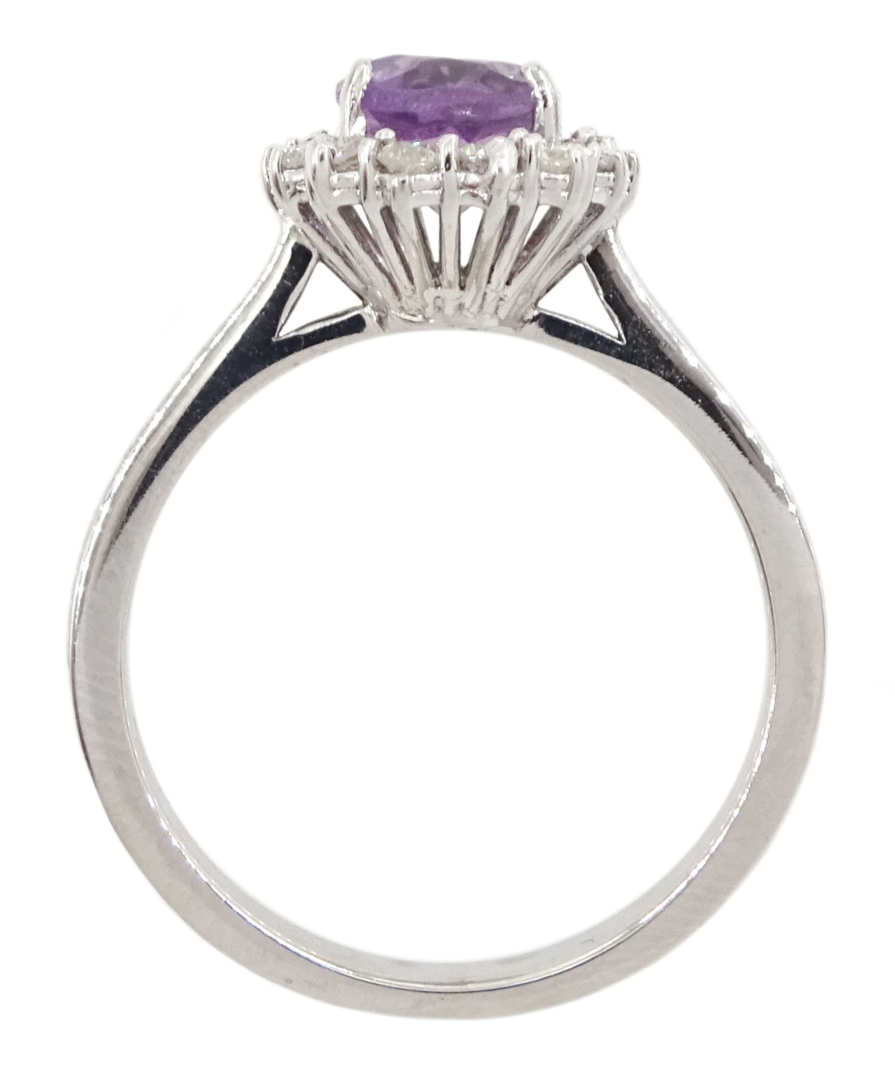 18ct white gold oval amethyst and round brilliant cut diamond cluster ring - Image 4 of 4