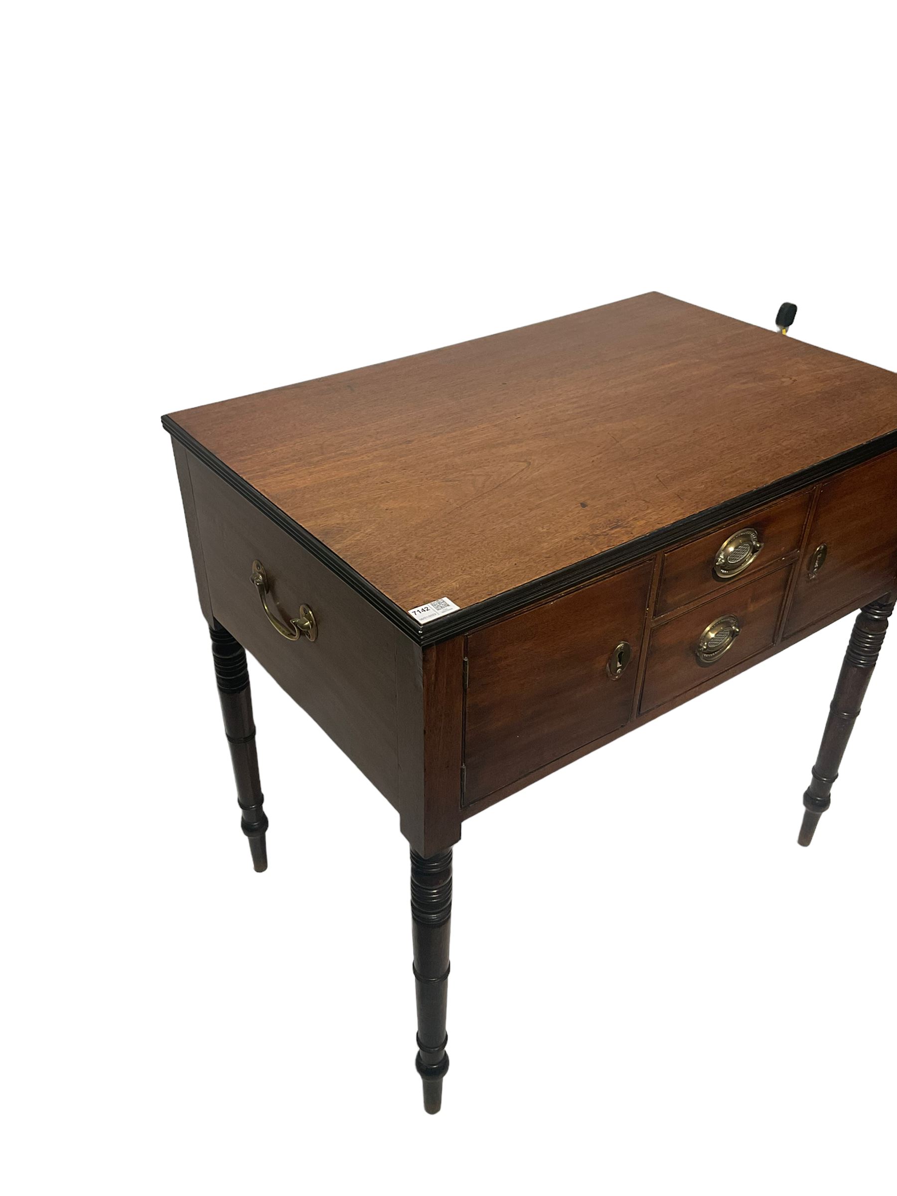 19th century mahogany side table - Image 2 of 5