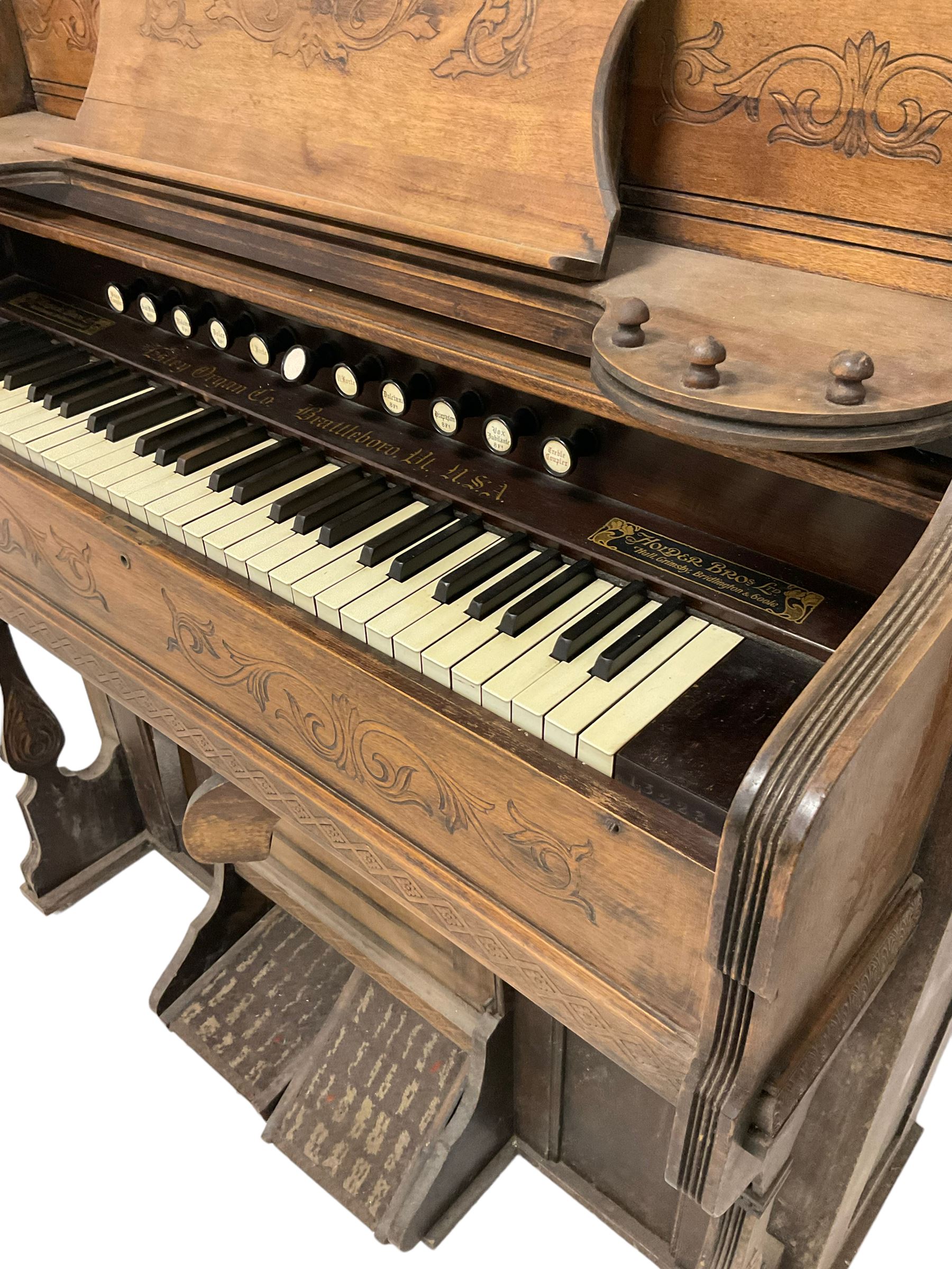 Early 20th century walnut cased American organ - Image 2 of 4