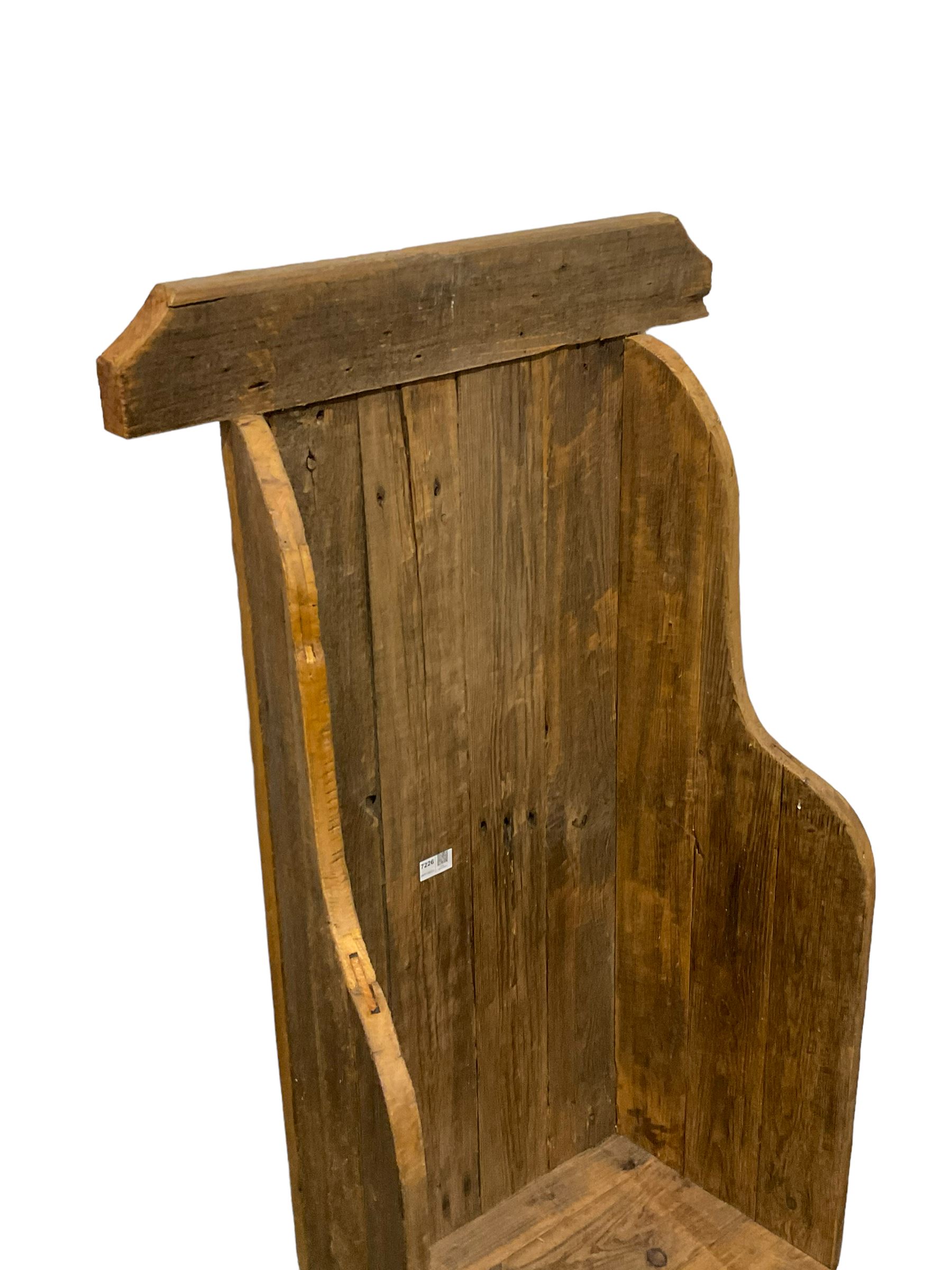 Reclaimed waxed pine high back boarded chair - Image 3 of 3