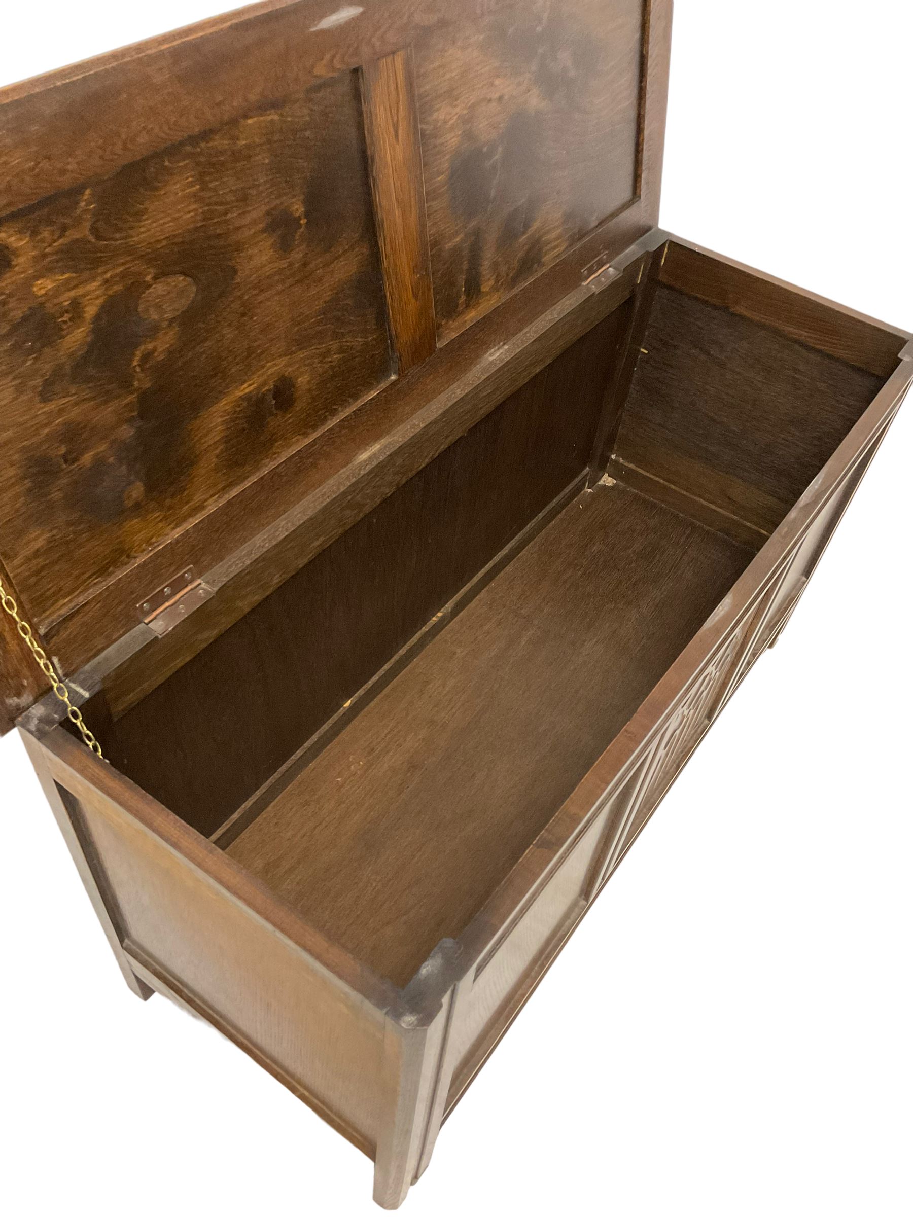 20th century oak blanket box - Image 4 of 4