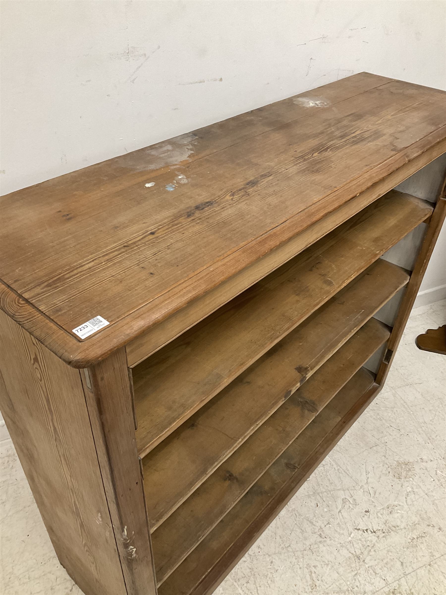 Victorian pine open bookcase - Image 2 of 5