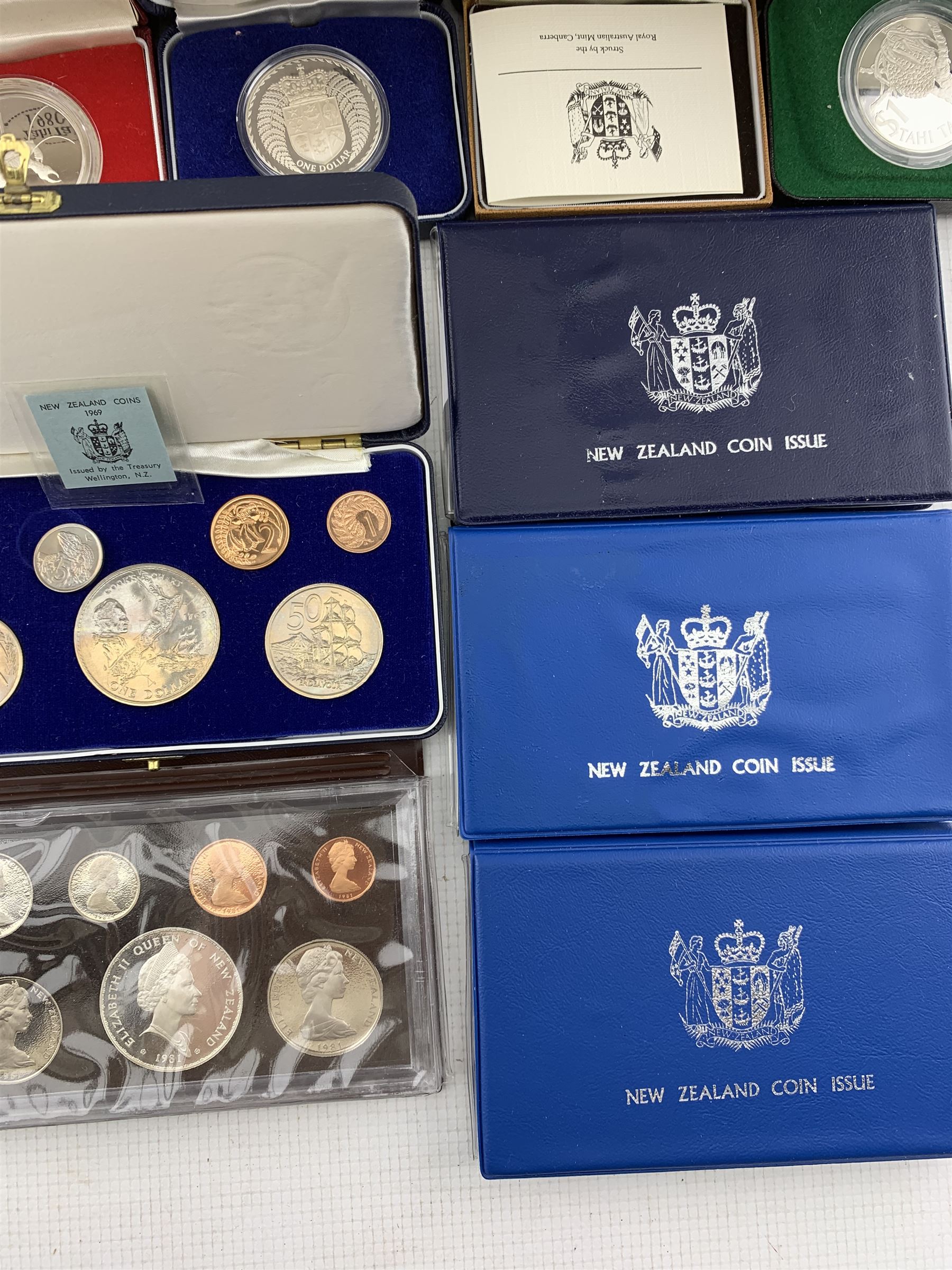 New Zealand proof coins and sets including 1977 - Image 2 of 4