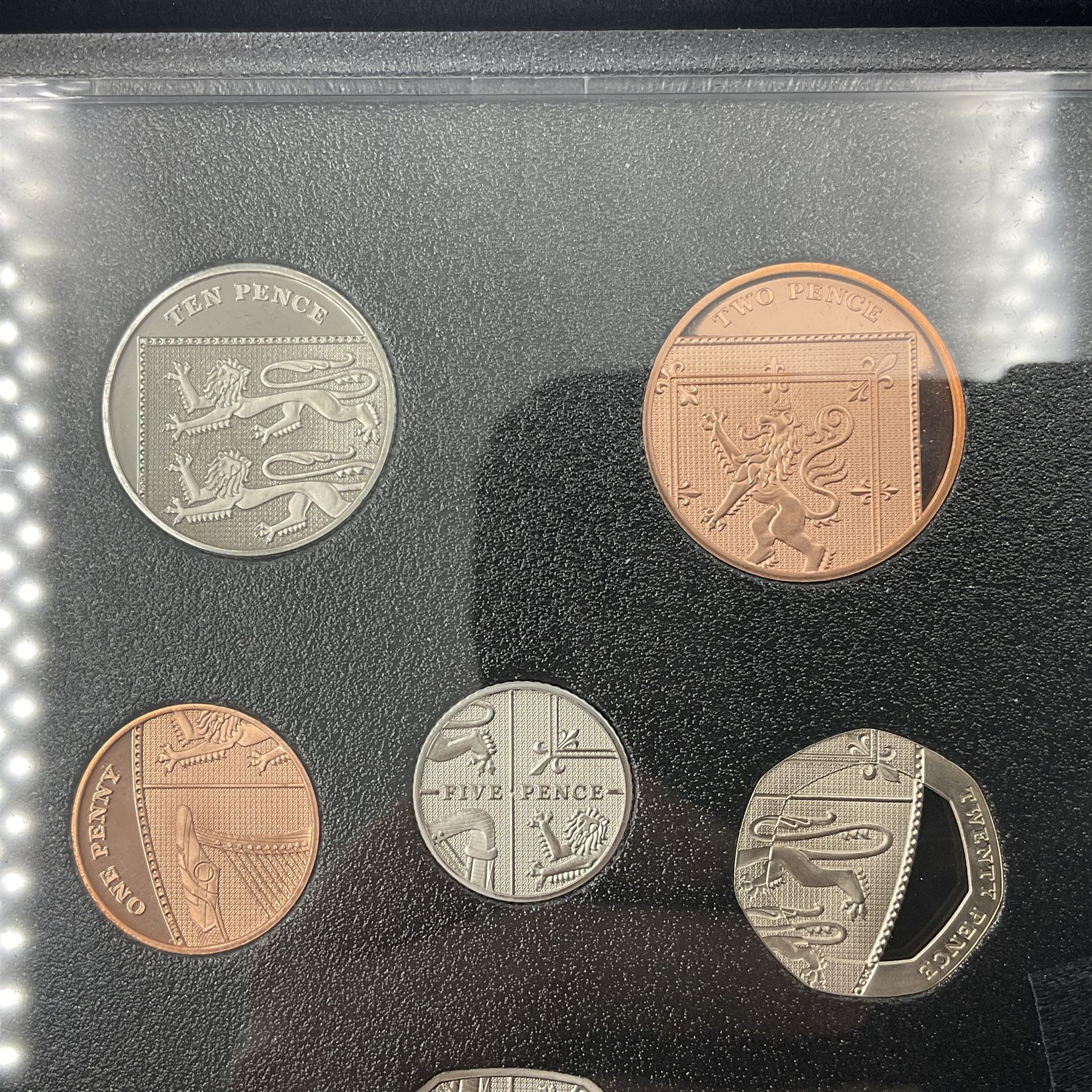 The Royal Mint United Kingdom 2020 proof coin set - Image 2 of 7