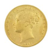 Queen Victoria 1847 gold full sovereign coin