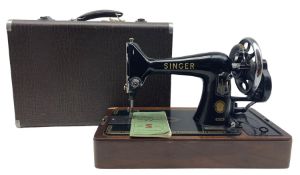 Vintage cased Singer 99k sewing machine