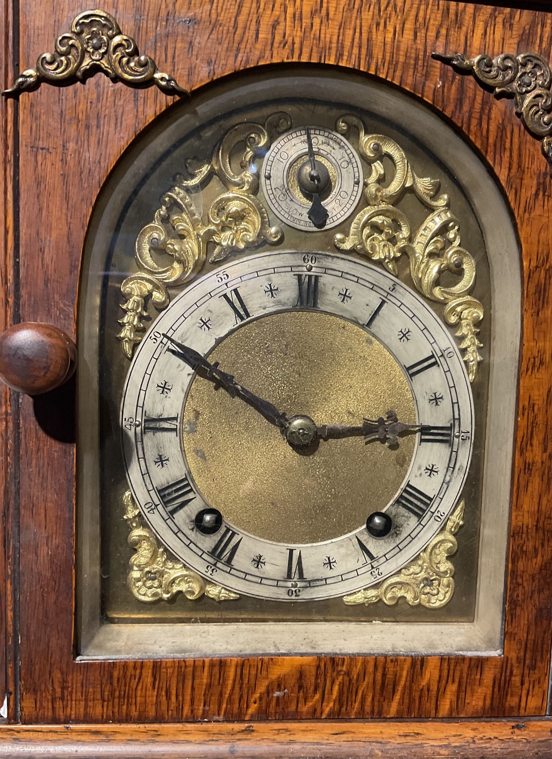 Winterhalder & Hoffmeier - 8-day quarter-striking German mantle clock in an oak case c1900 - Image 4 of 4