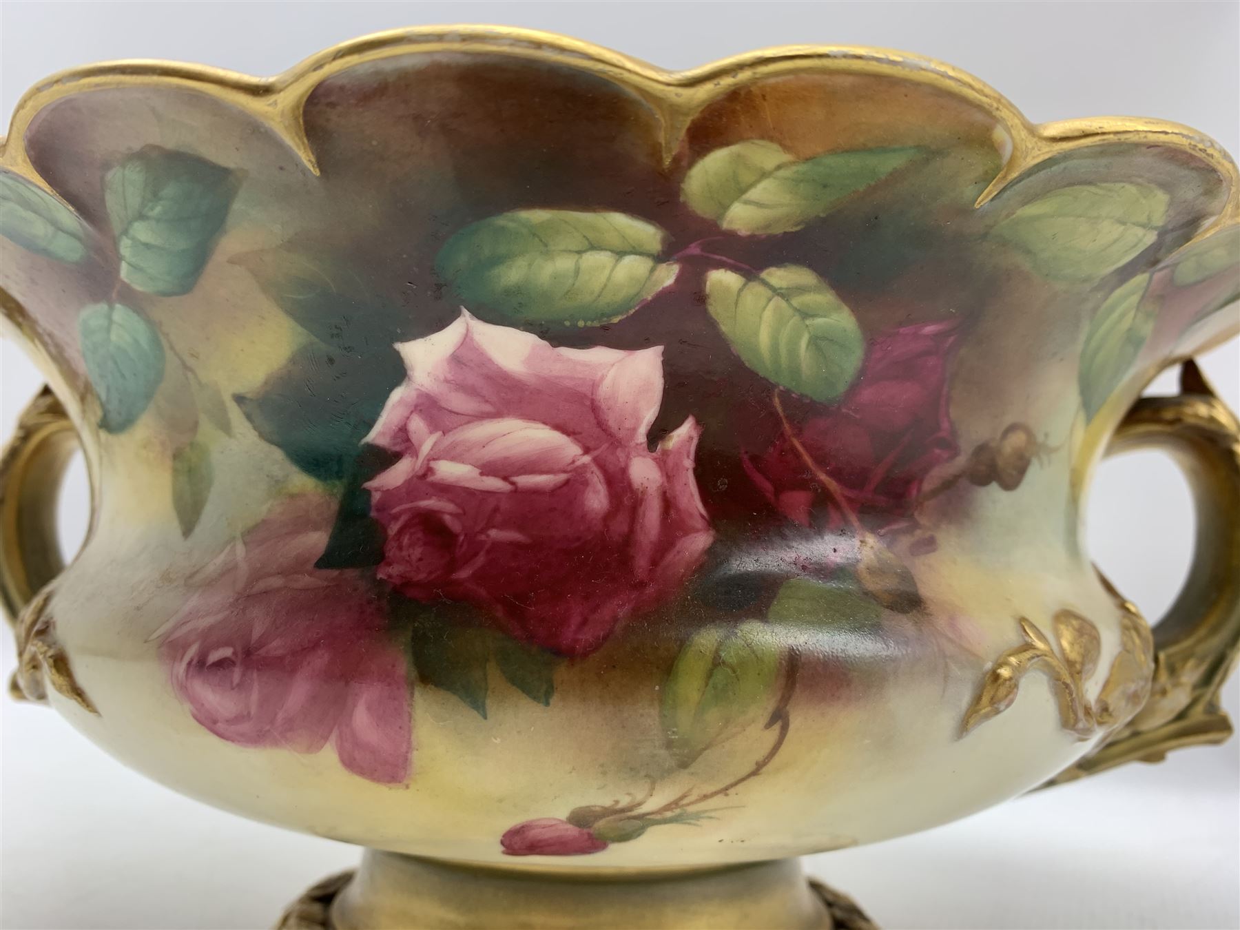 Early 20th century Royal Worcester twin handled footed bowl of squat baluster form with scalloped ri - Image 4 of 5