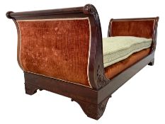 French Empire period figured mahogany lit bateau or sleigh day bed