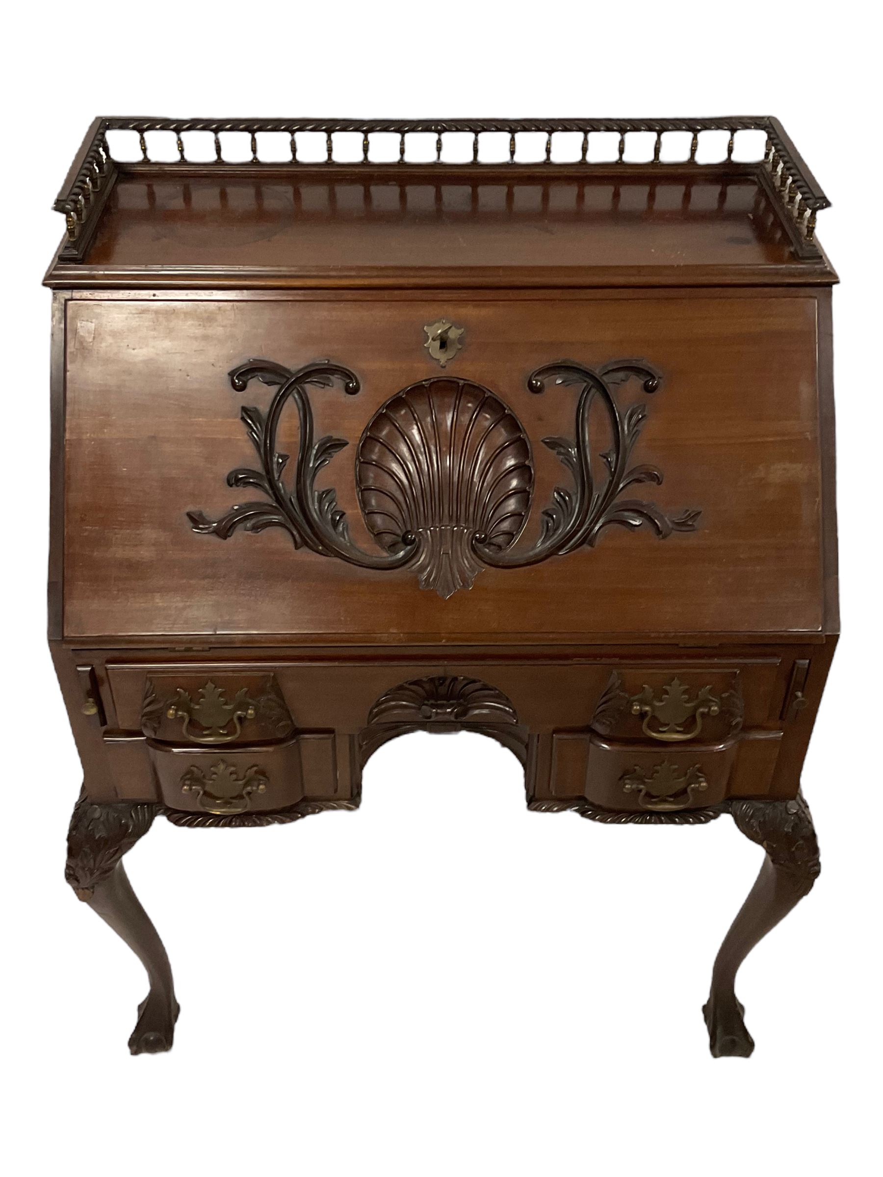 Late 19th century mahogany bureau - Image 2 of 11