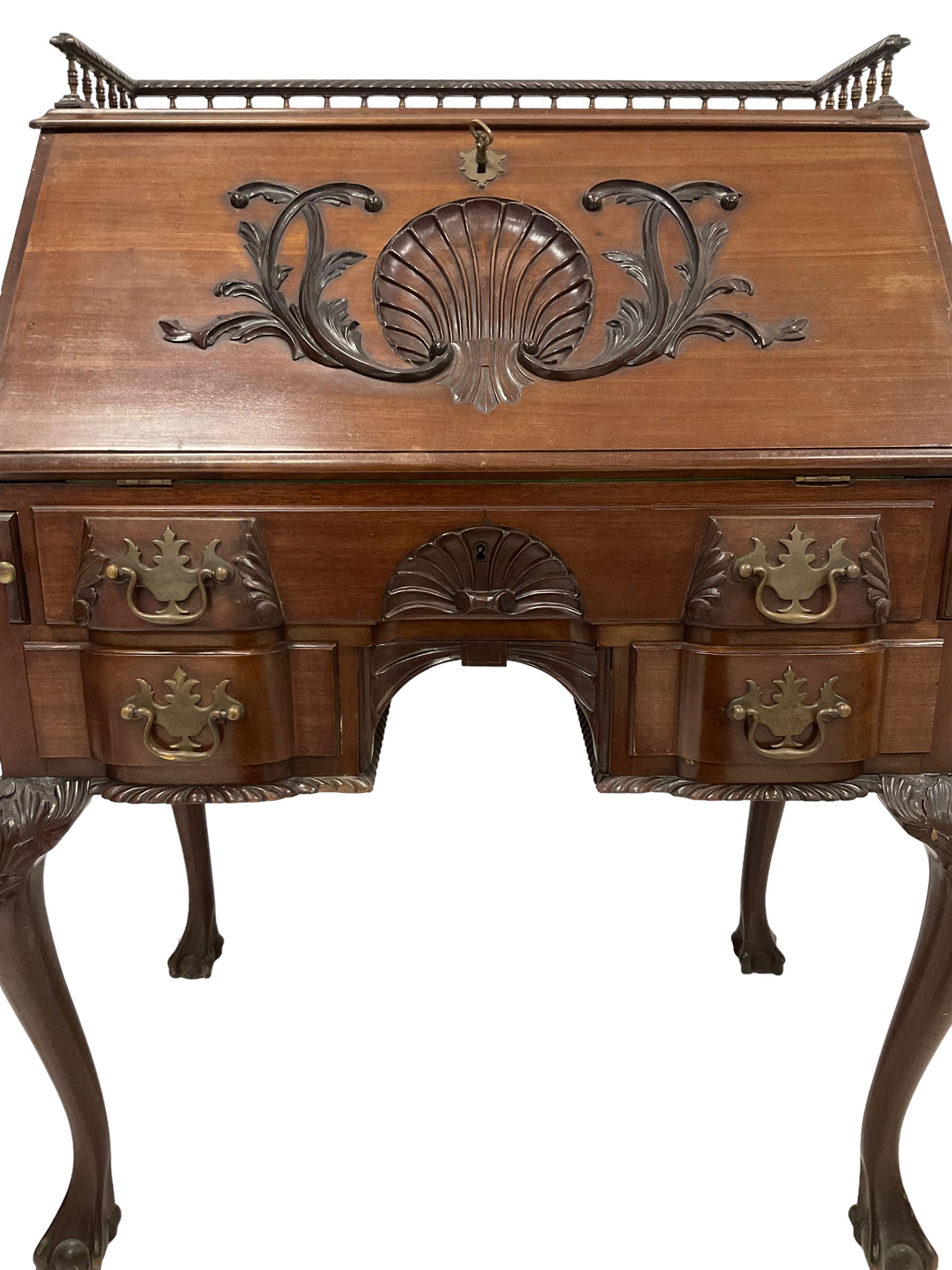 Late 19th century mahogany bureau - Image 10 of 11