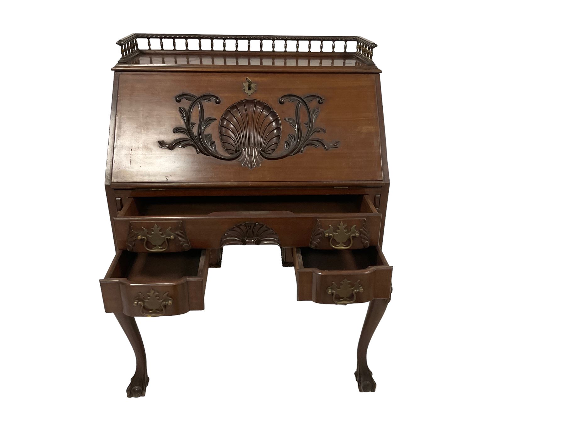 Late 19th century mahogany bureau - Image 8 of 11