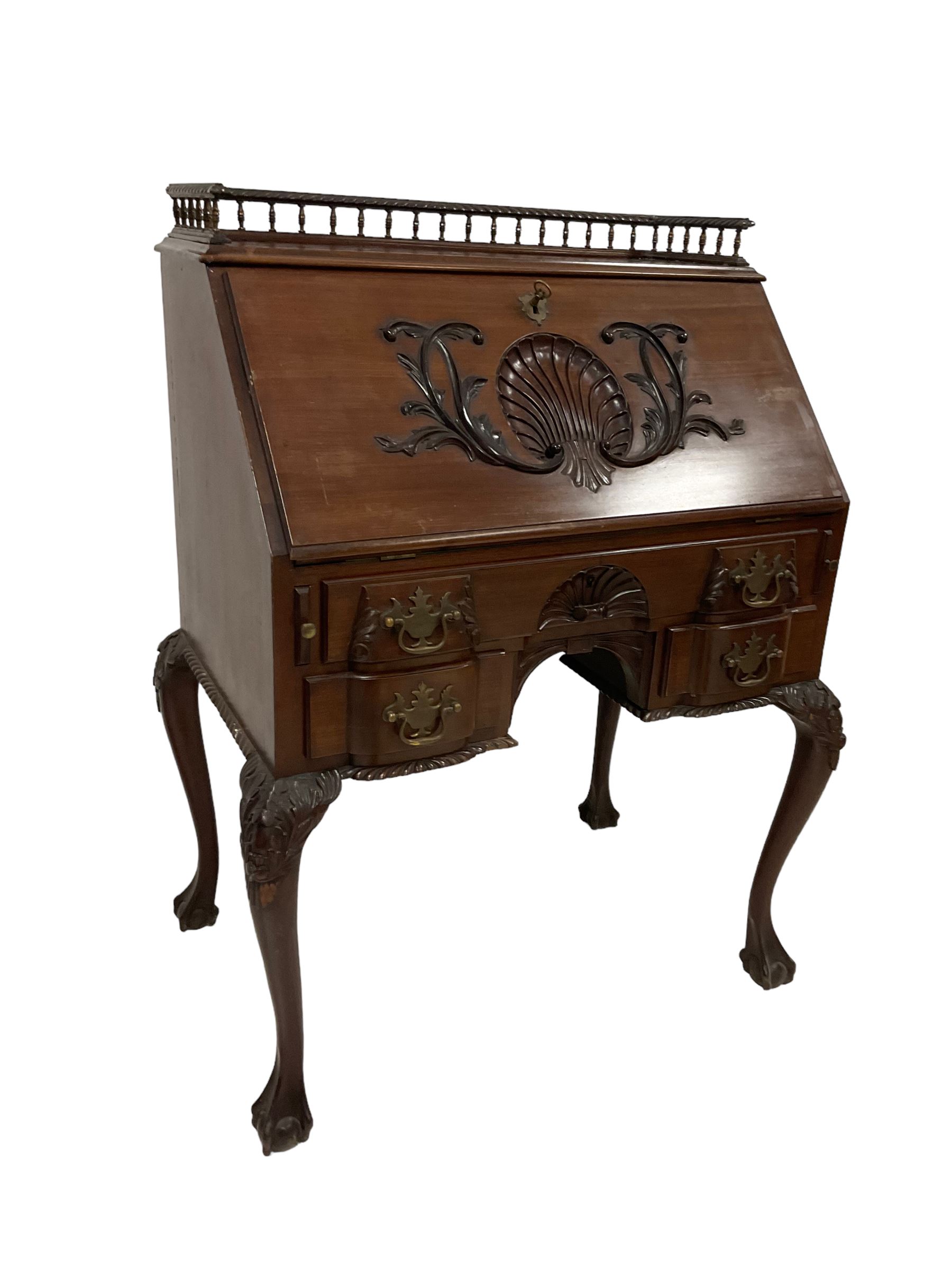 Late 19th century mahogany bureau - Image 11 of 11