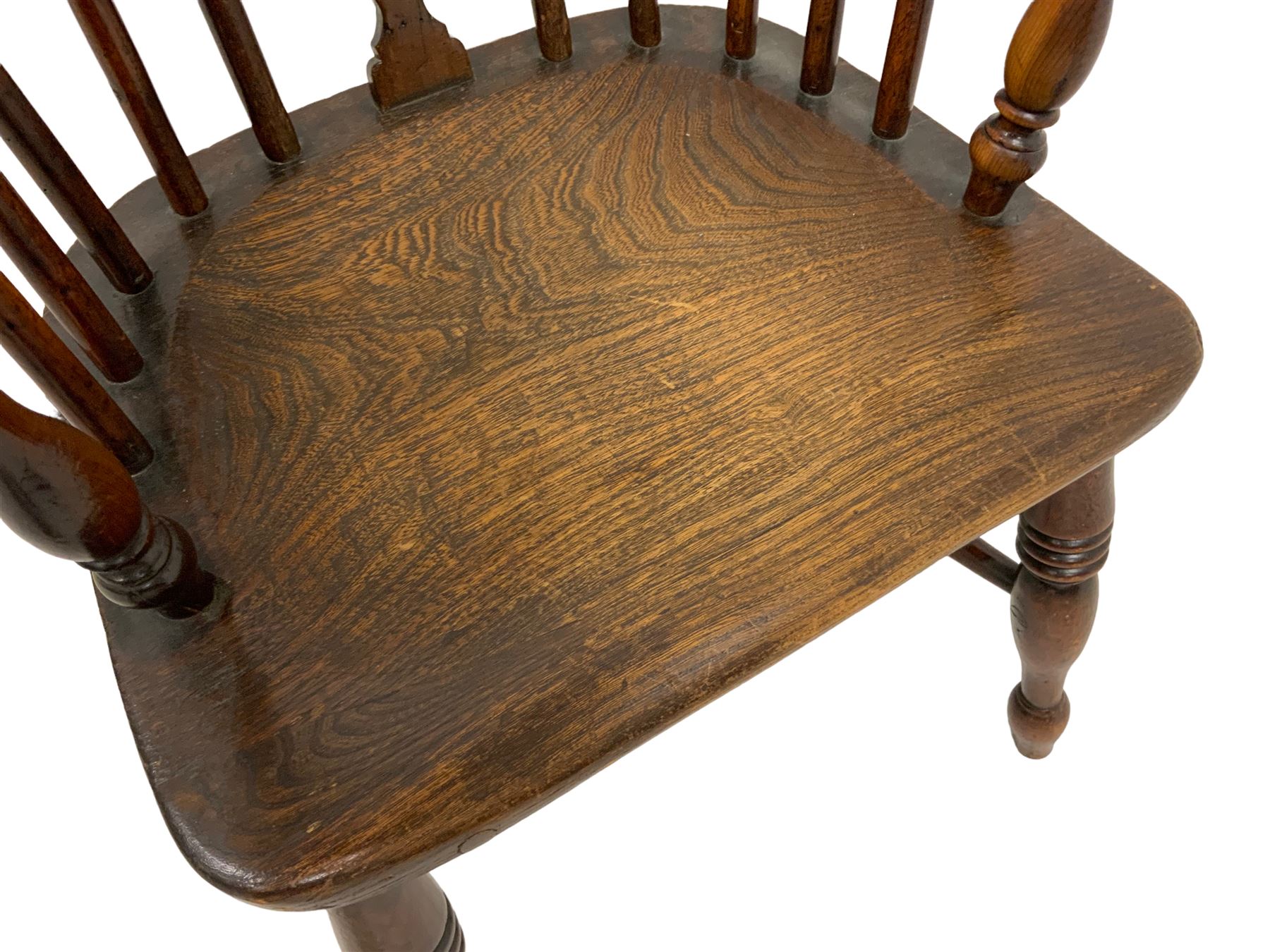 19th century elm and yew child's Windsor chair - Image 4 of 7