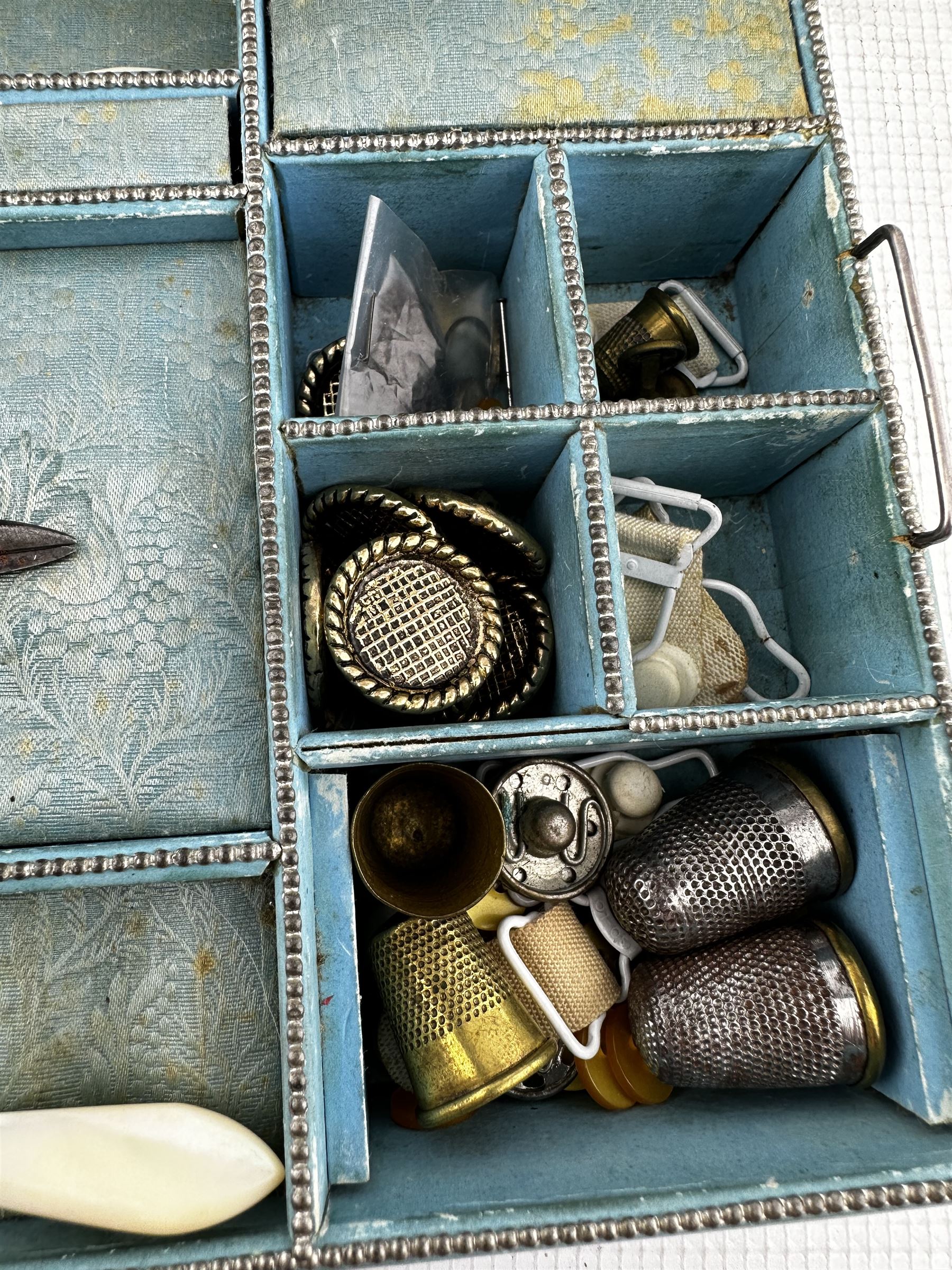 Victorian rosewood sewing box - Image 5 of 6