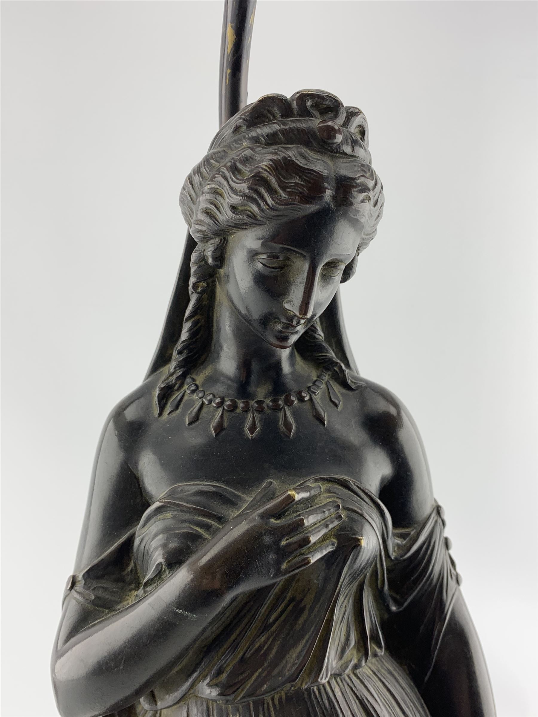 19th century patinated bronze figural table lamp modelled as Erato - Image 7 of 8