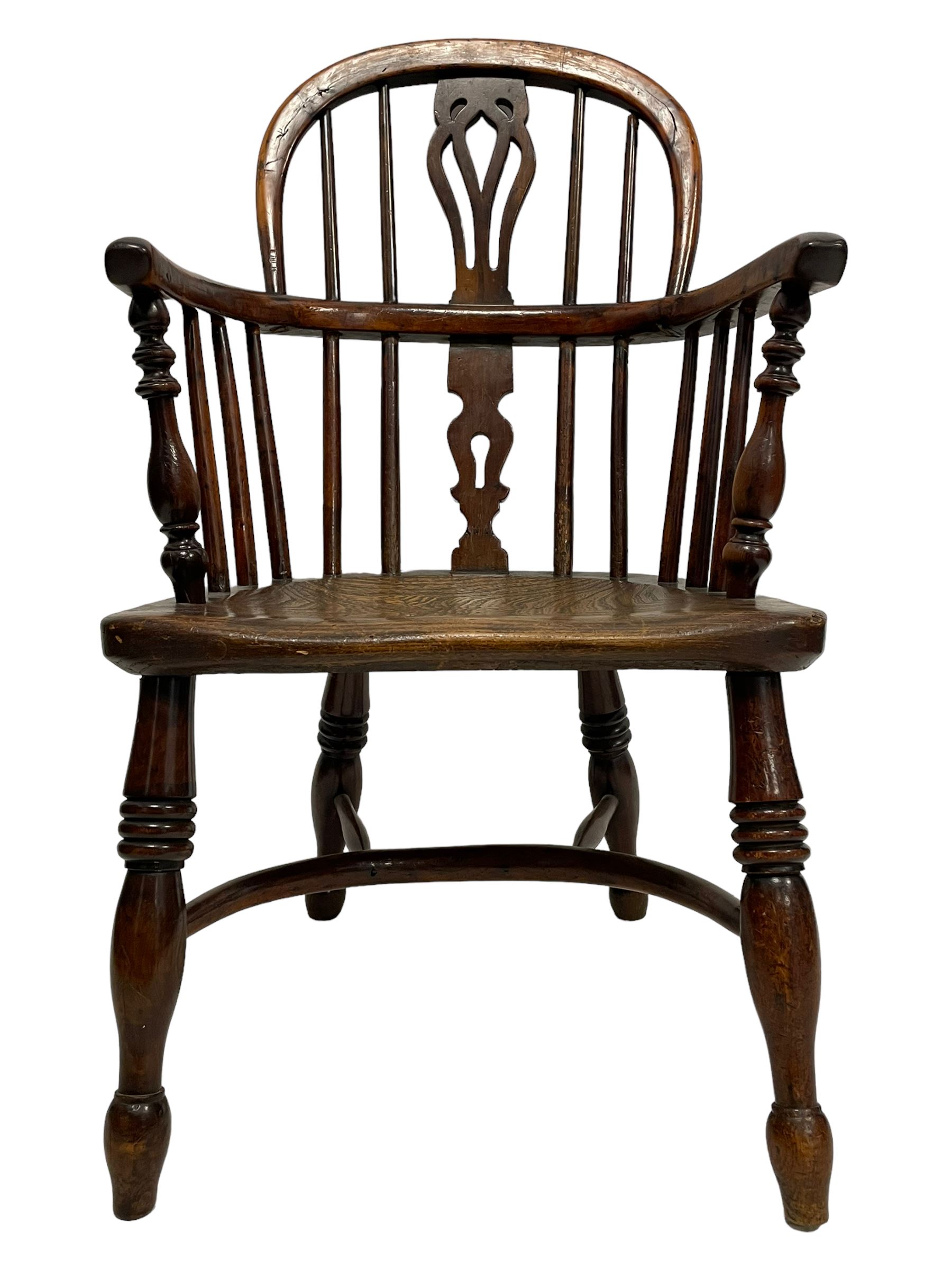 19th century elm and yew child's Windsor chair