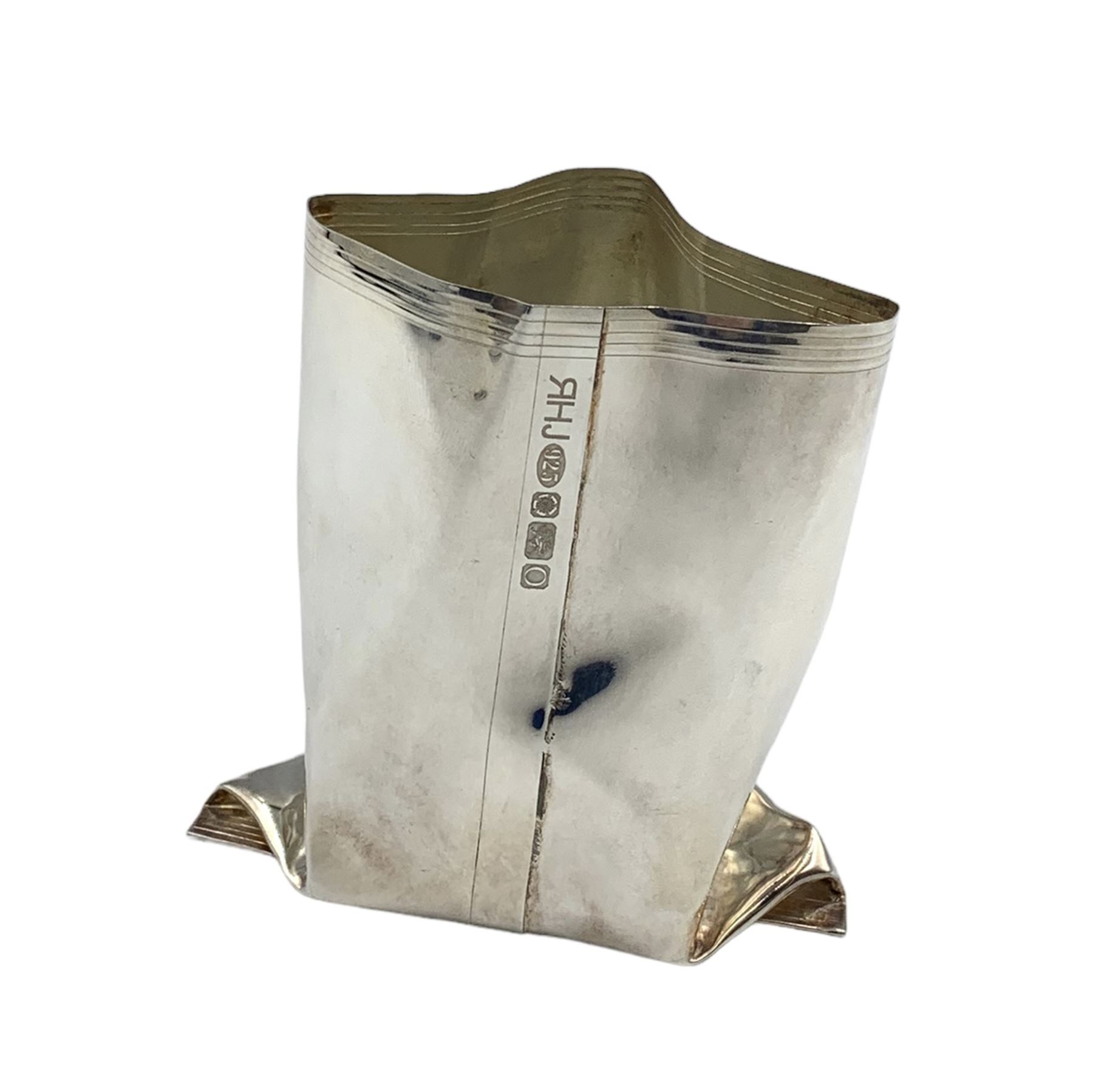 Novelty silver vase by Rebecca Joselyn modelled as a crumpled bag H8cm - Image 4 of 6