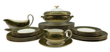 Wedgwood Florentine Arras Green pattern dinner service with green and for eight covers comprising