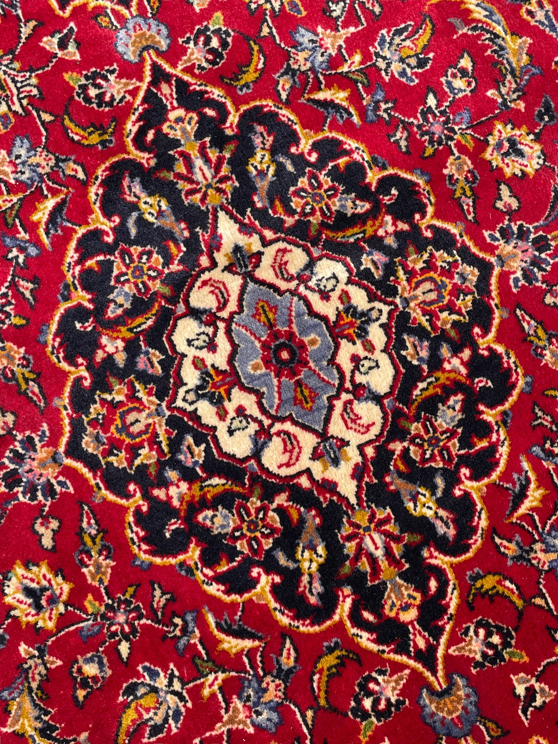 Small Persian Kashan red ground rug - Image 2 of 8