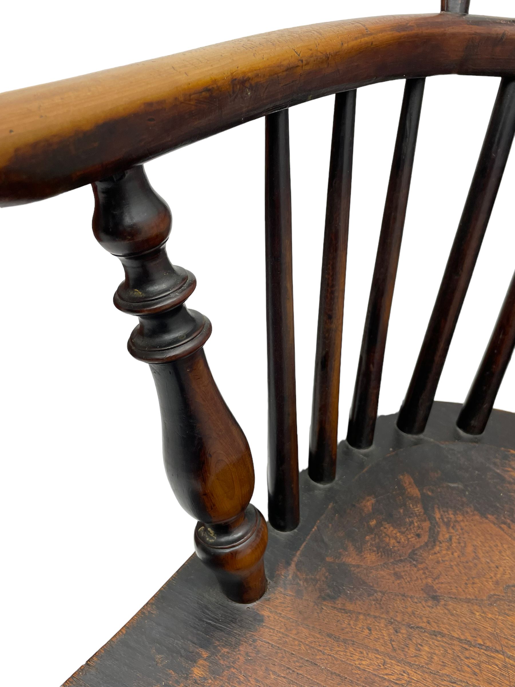 19th century yew wood and elm Windsor chair - Image 7 of 9