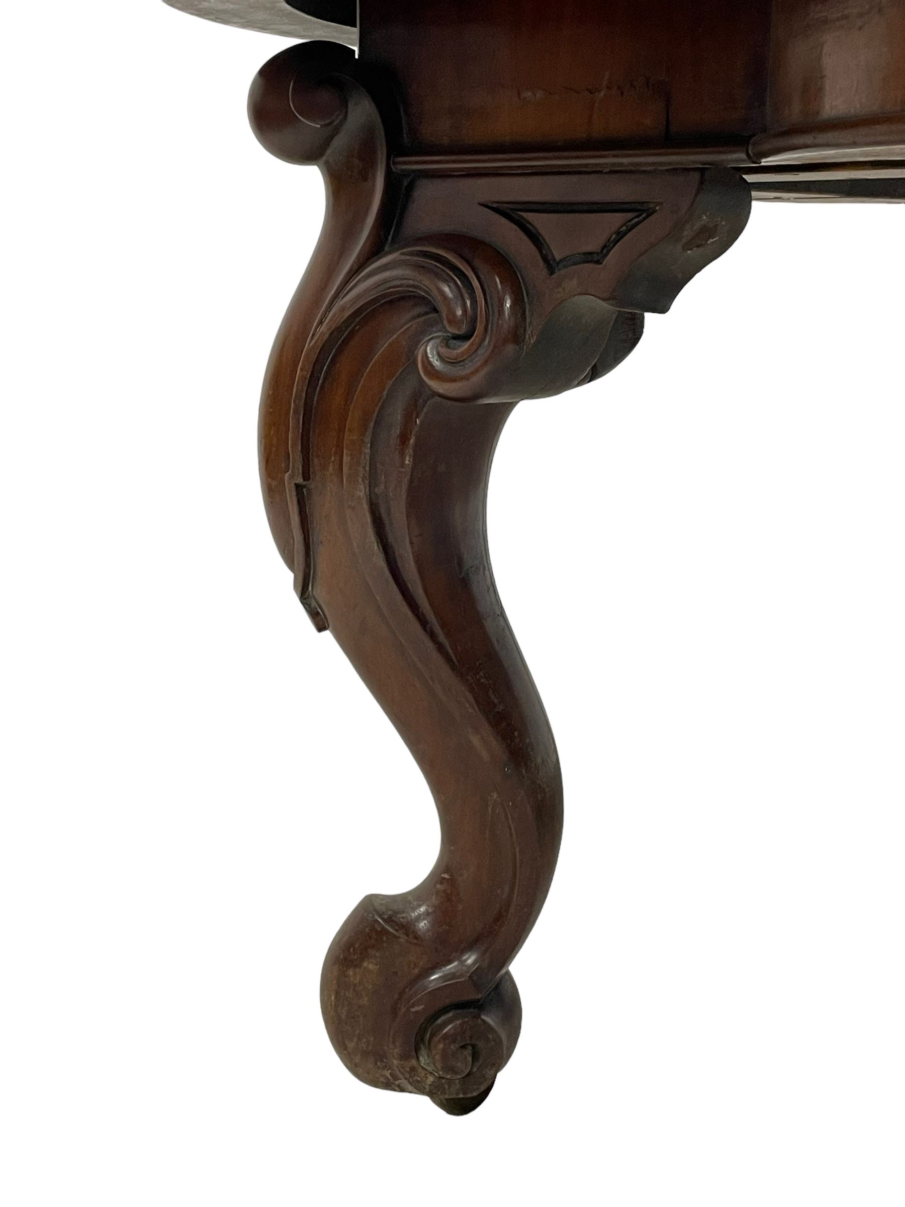 Large 19th century mahogany dining table - Image 6 of 30