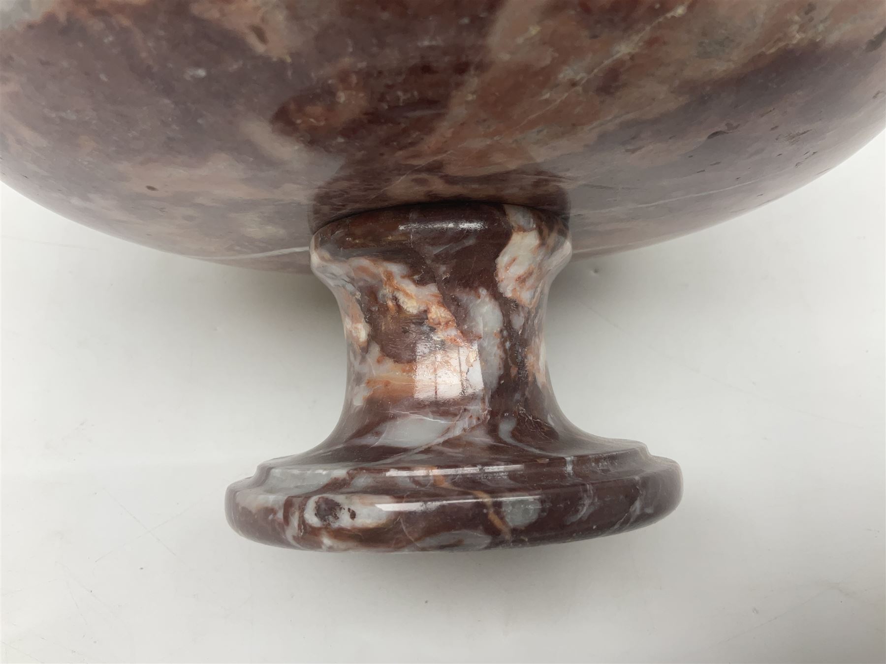 Pink veined marble bowl - Image 9 of 11