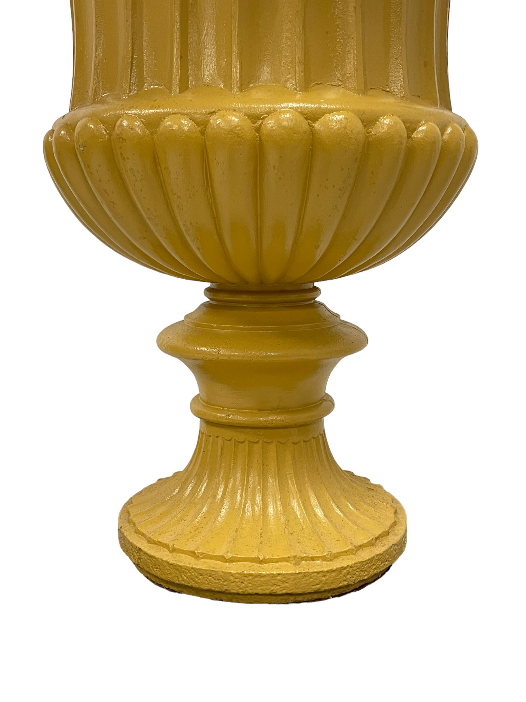 Campana shaped urn on pedestal - Image 4 of 10