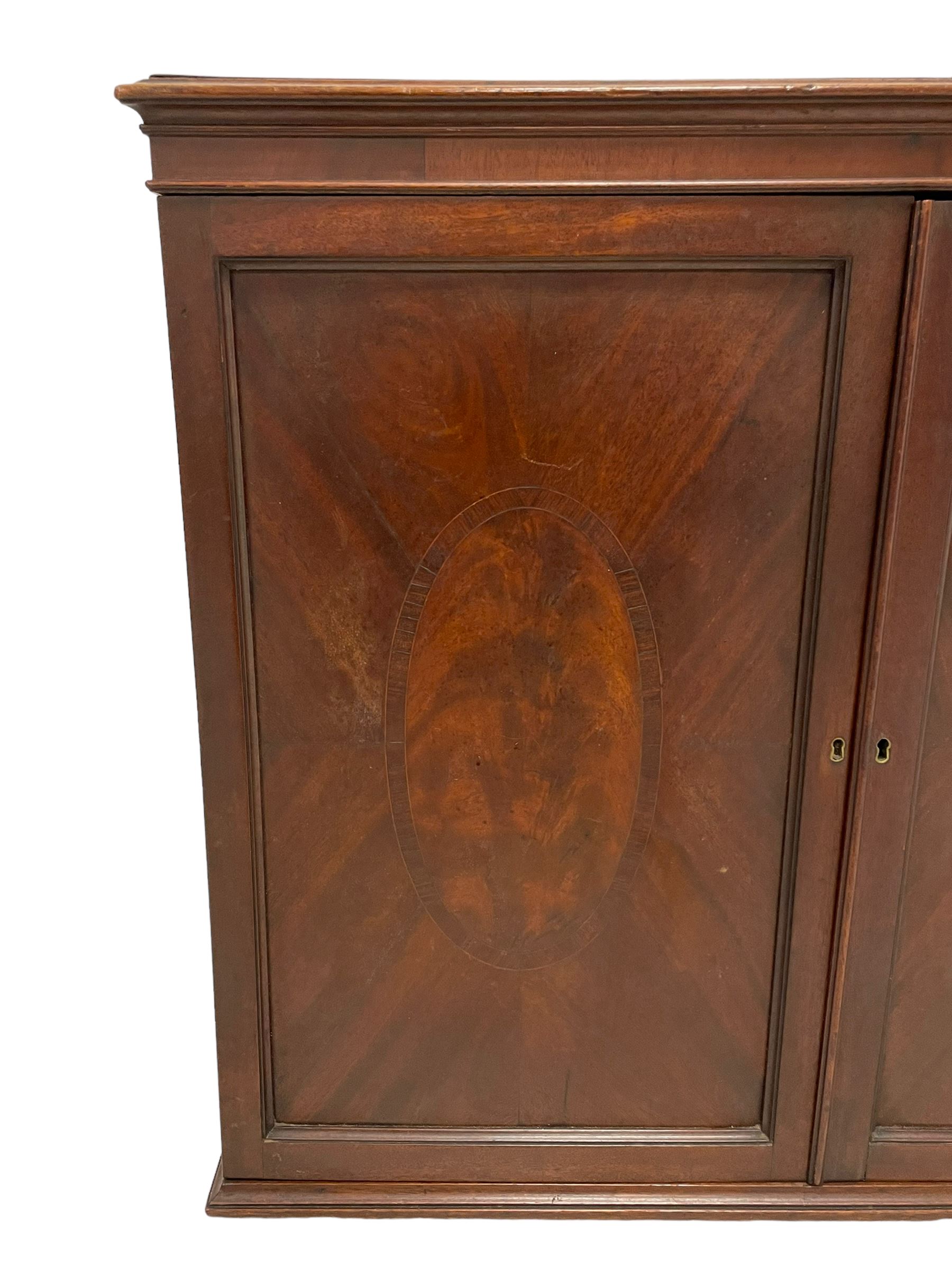 Georgian rosewood and mahogany linen press - Image 2 of 9